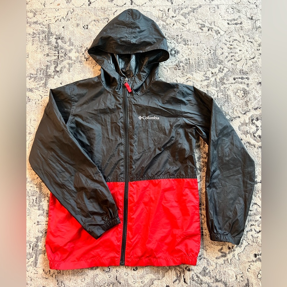Columbia lightweight wind breaker jacket.